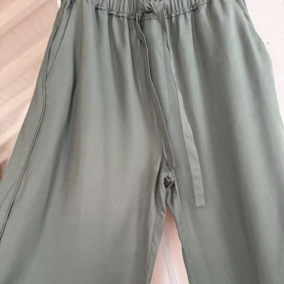 Brand New! Zara Drawstring Pant in Olive - Picture 5 of 8